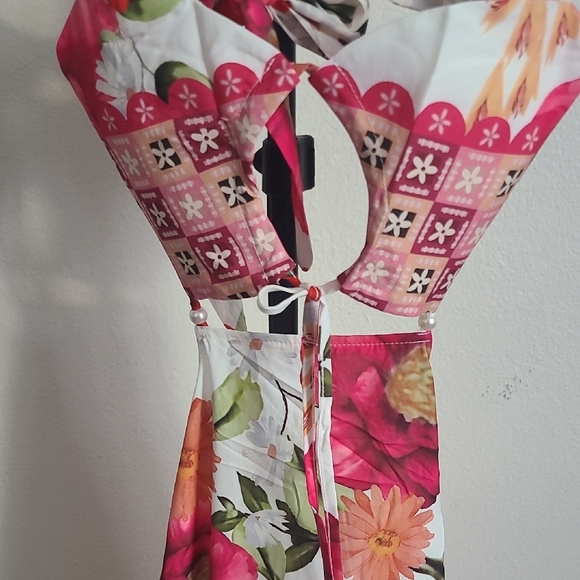 Women's Small Strappy White Floral Maxi Dress With Tie Back Strap - Picture 6 of 6